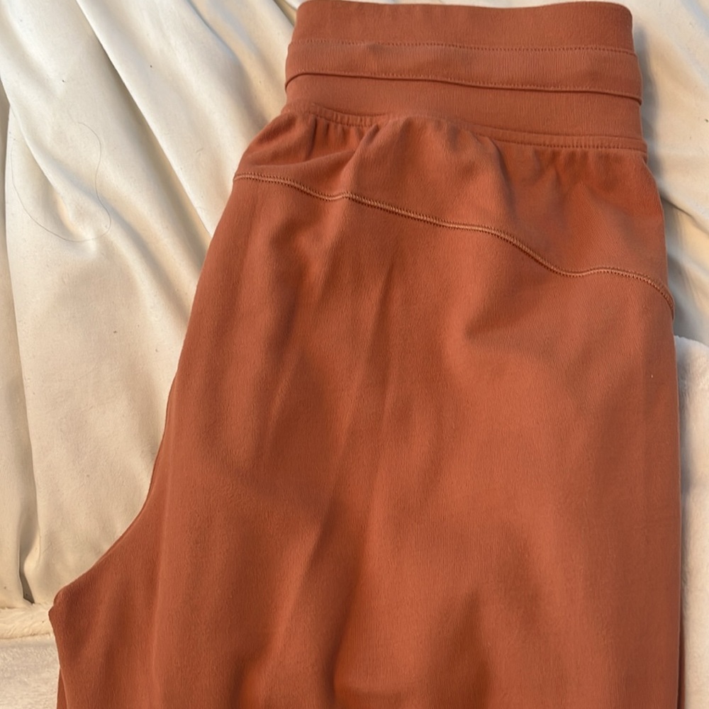 Lululemon jogger pant - Picture 5 of 5